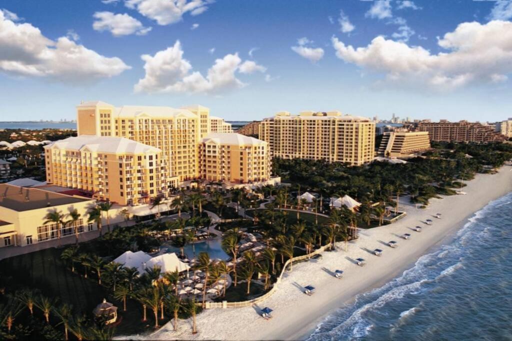 Charming 5 Star Condo Unit Situated At Ritz Carlton-Key Biscayne Miami Eksteriør billede
