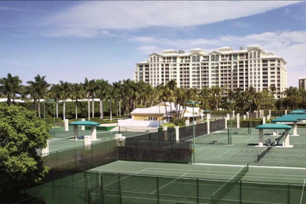 Charming 5 Star Condo Unit Situated At Ritz Carlton-Key Biscayne Miami Eksteriør billede